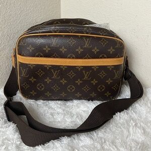 Louis Vuitton Monogram Reporter PM